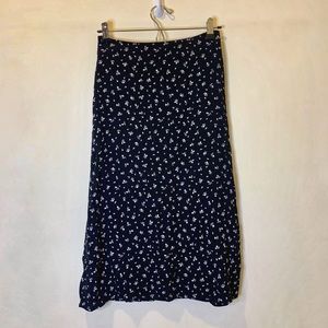 Brandy Melville Black and White Floral Midi Skirt